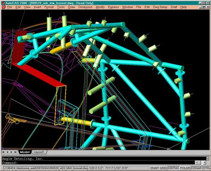3D CAD model in AutoCAD 2000 showcasing a complex engineering structure with intersecting beams and connectors.
