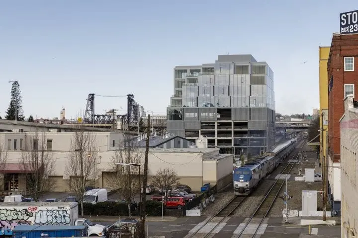 Exterior of 7 SE Stark building